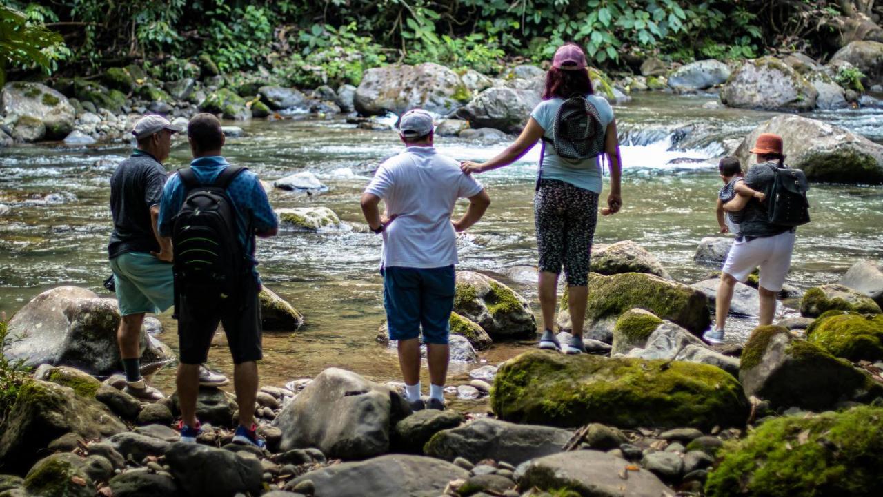 Hotel Rancho Cerro Azul La Fortuna 외부 사진