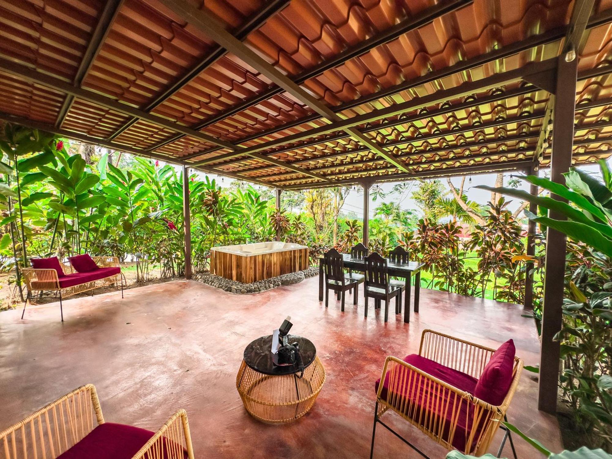 Hotel Rancho Cerro Azul La Fortuna 외부 사진